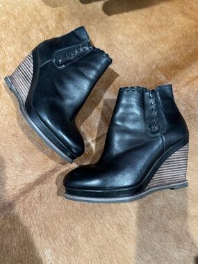 Ariat Black Leather Wedge Ankle Booties